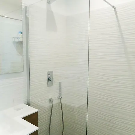 Vittoria 44 Террачина